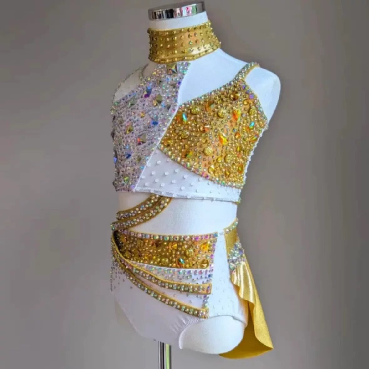 Figure skating dress  Dvw-015-202601